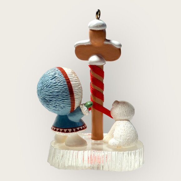 Vintage 1988 Hallmark Frosty Friends Ornament Eskimo Polar Bear - Picture 3 of 6